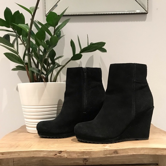 πΈ Suede Wedge Ankle Boots - Picture 2 of 6